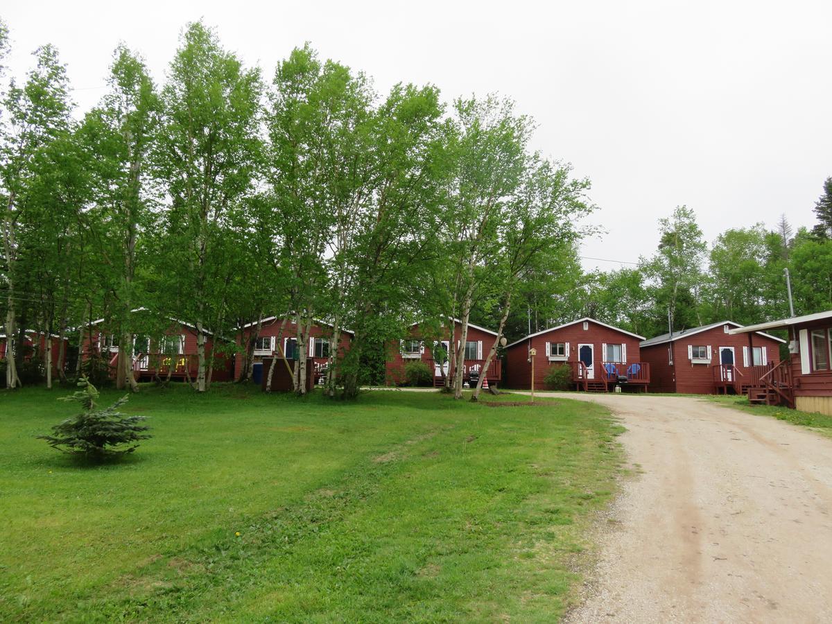 Lush'S Cottages Cormack Eksteriør billede